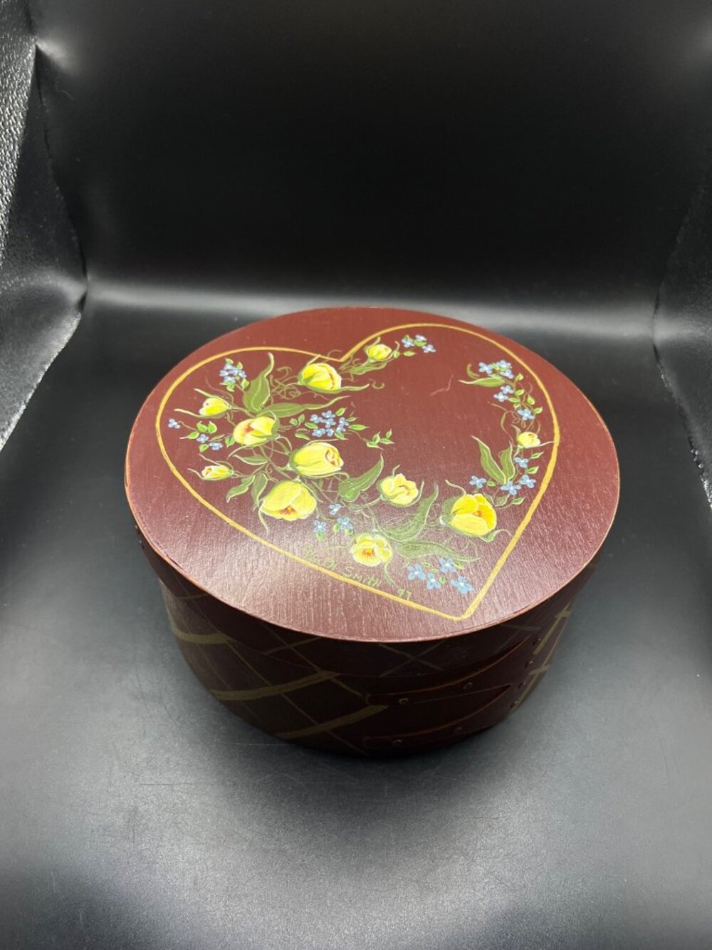 Hand-Painted Round Wooden Shaker Box Floral Heart Design Yellow Rose Details ‘97